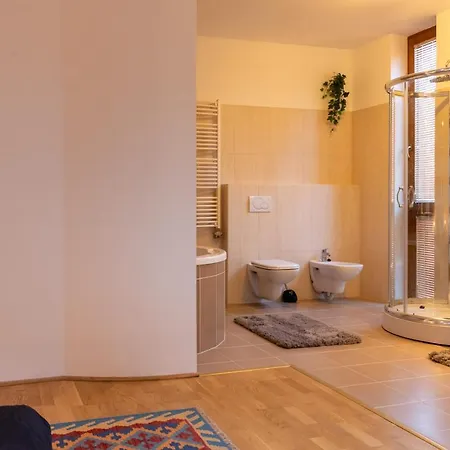 Laid Back * Budapest